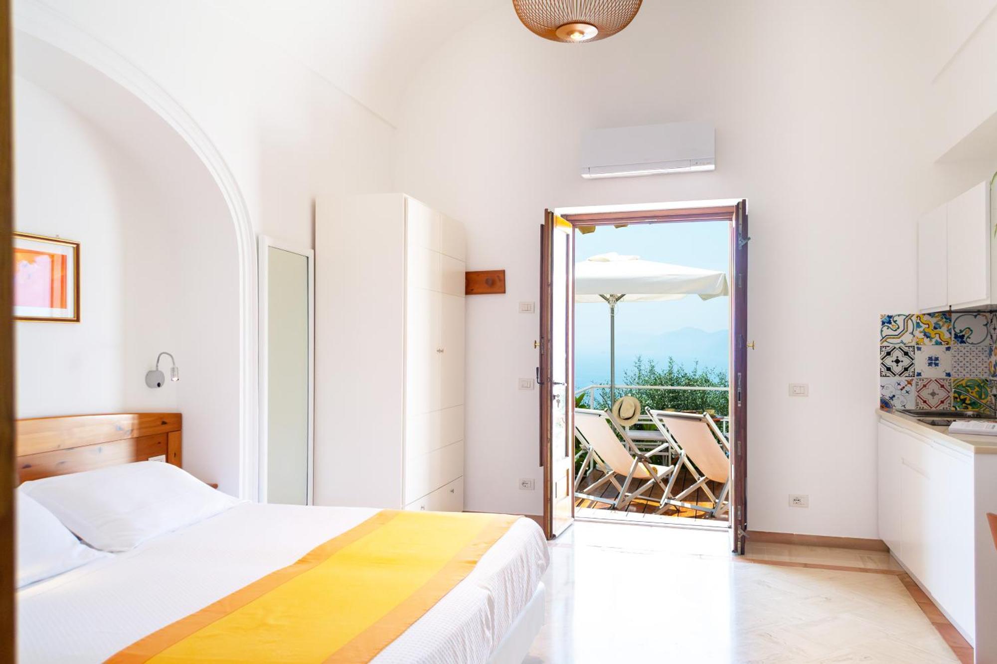 Residence Li Galli Praiano Exterior photo