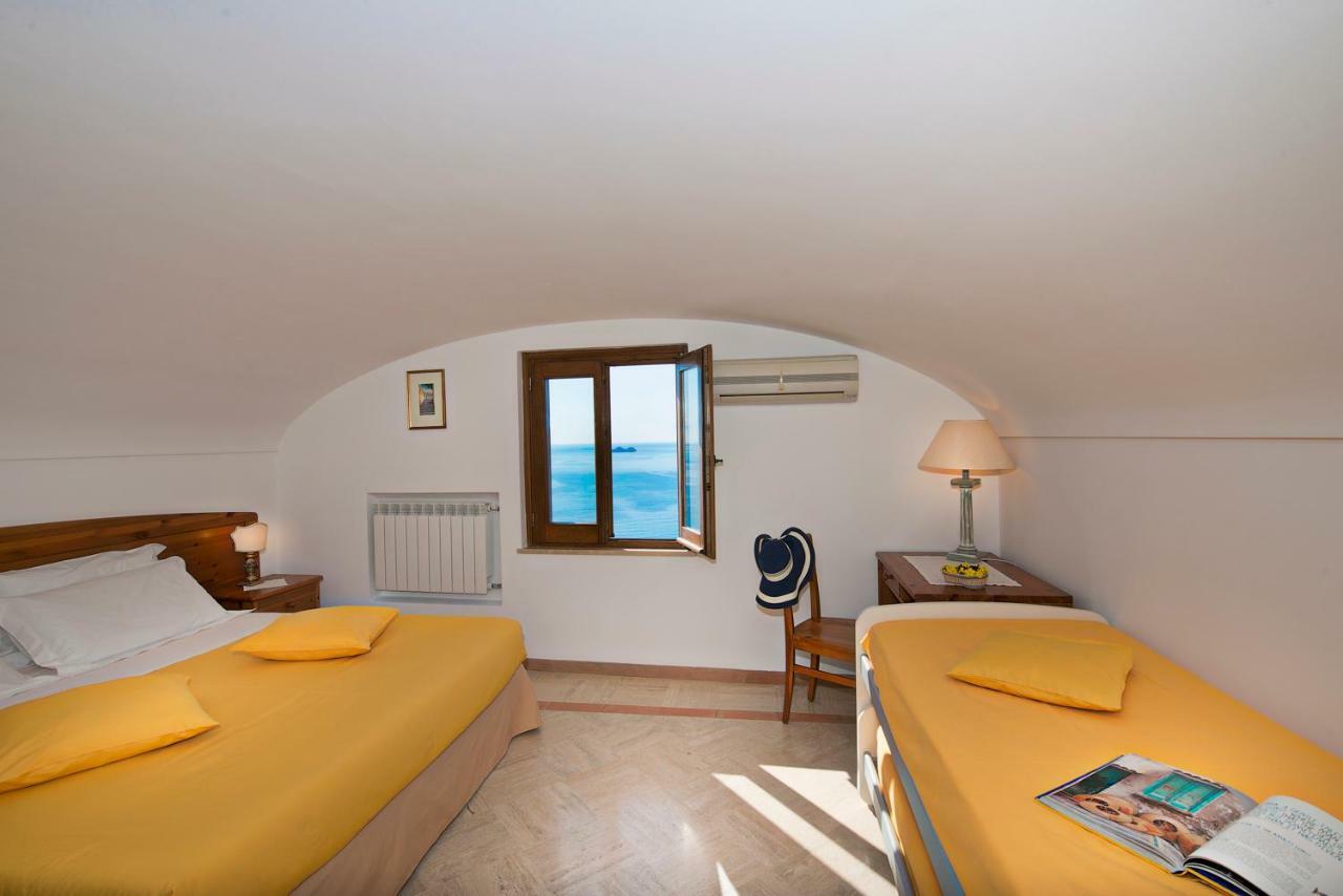 Residence Li Galli Praiano Exterior photo